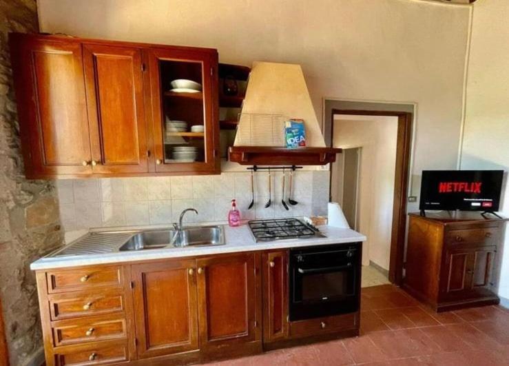 Apartamento Rustico Jacuzzi & Wine La Collina Exterior foto