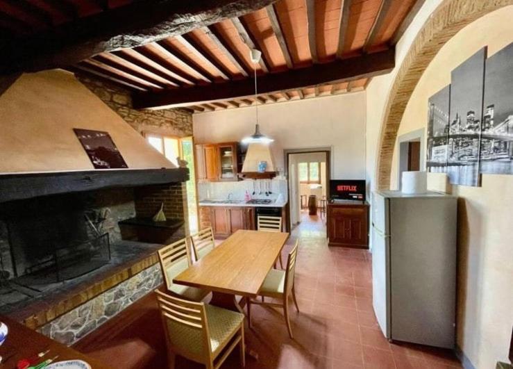 Apartamento Rustico Jacuzzi & Wine La Collina Exterior foto